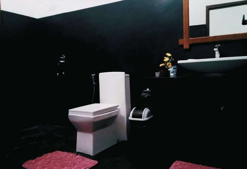 Pensjonat Monarch Ella