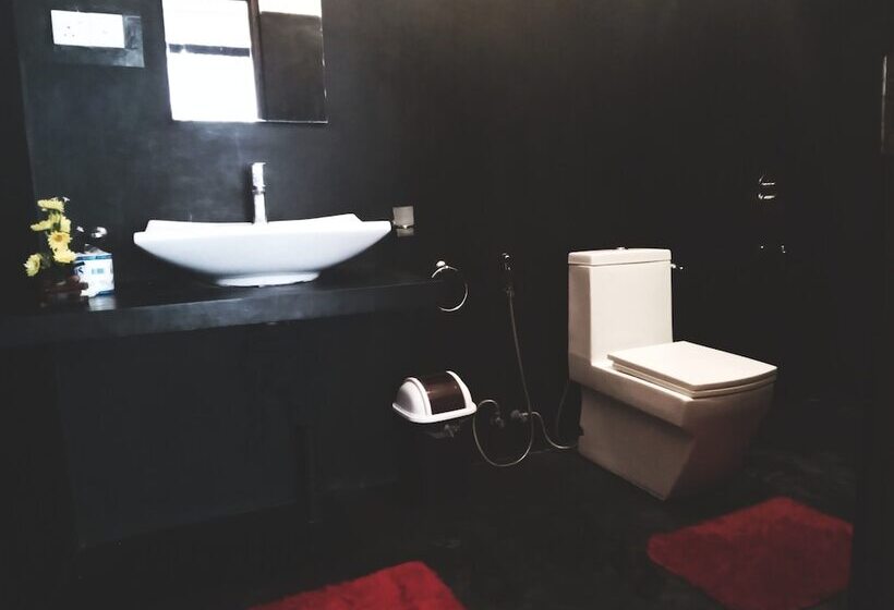 Pensjonat Monarch Ella