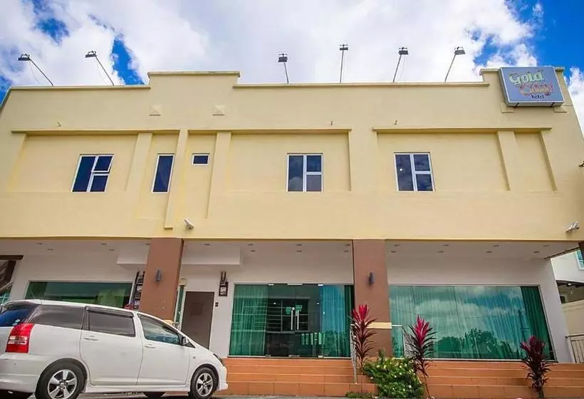 هاستل Goldcity