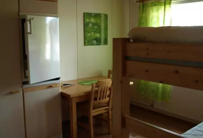 Retkeilymaja Koirasalmen Luontotupa