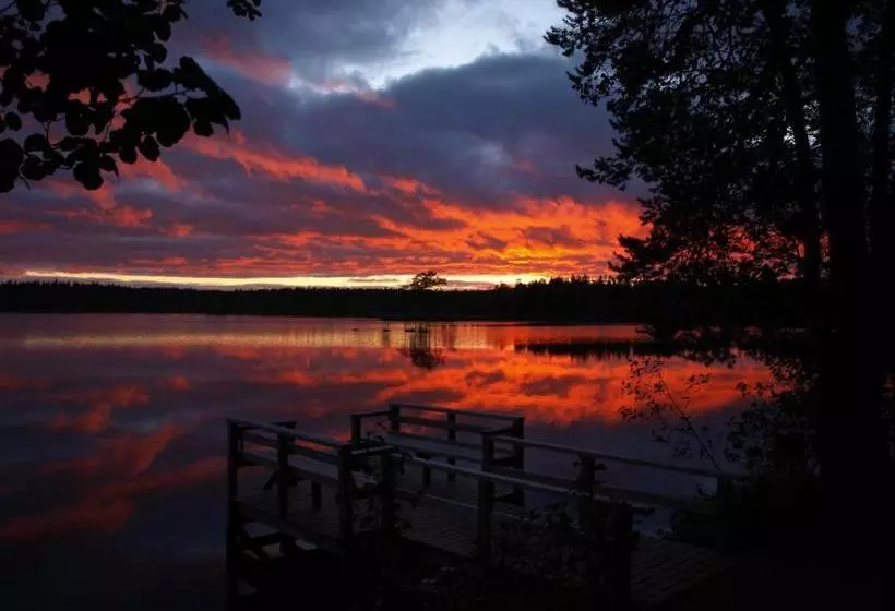 Retkeilymaja Koirasalmen Luontotupa
