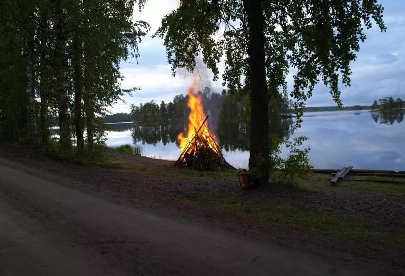 Retkeilymaja Koirasalmen Luontotupa