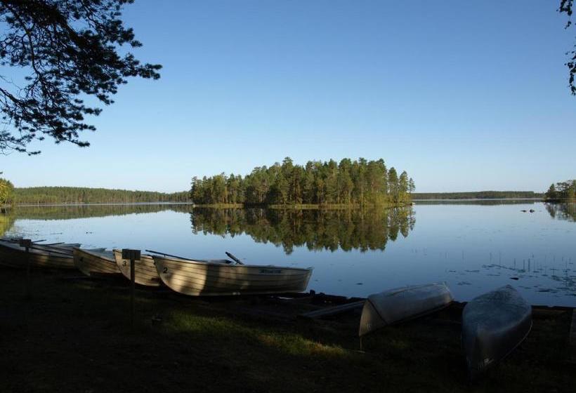 فندق صغير Koirasalmen Luontotupa