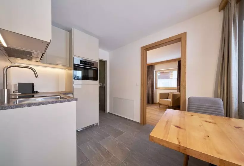 Aparthotel Grischuna