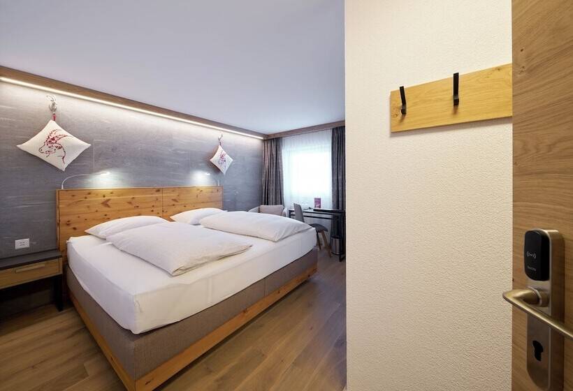 Aparthotel Grischuna