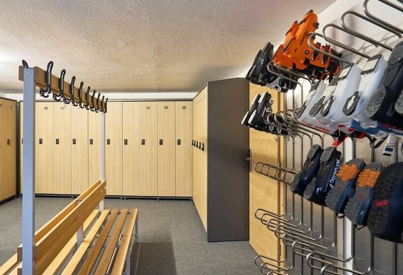 Aparthotel Grischuna