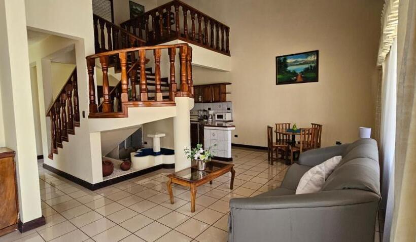 Apartotel Obelisco San José Aeropuerto