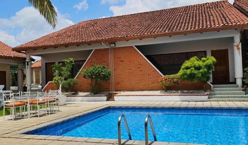 Apartotel Obelisco San José Aeropuerto