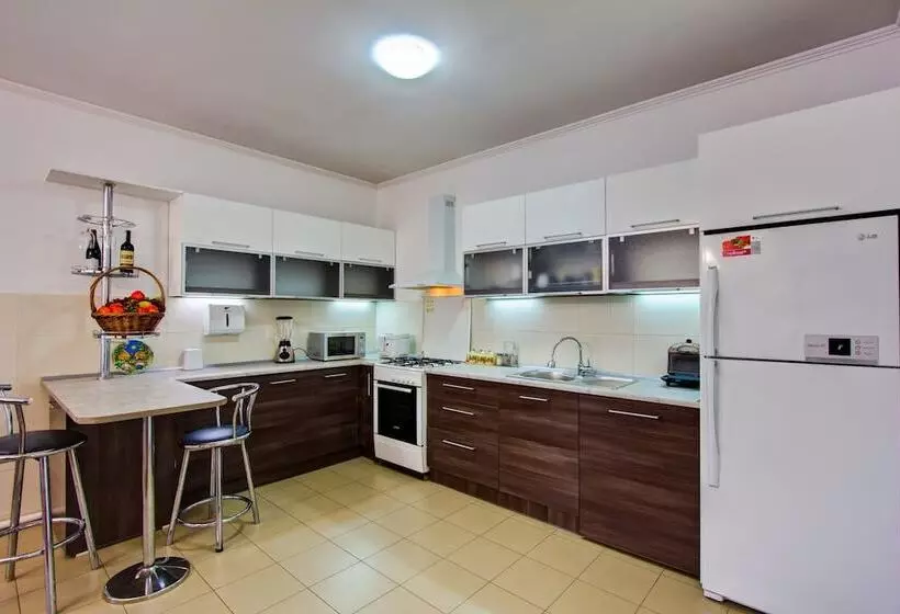 پانسیون Centre Hostel