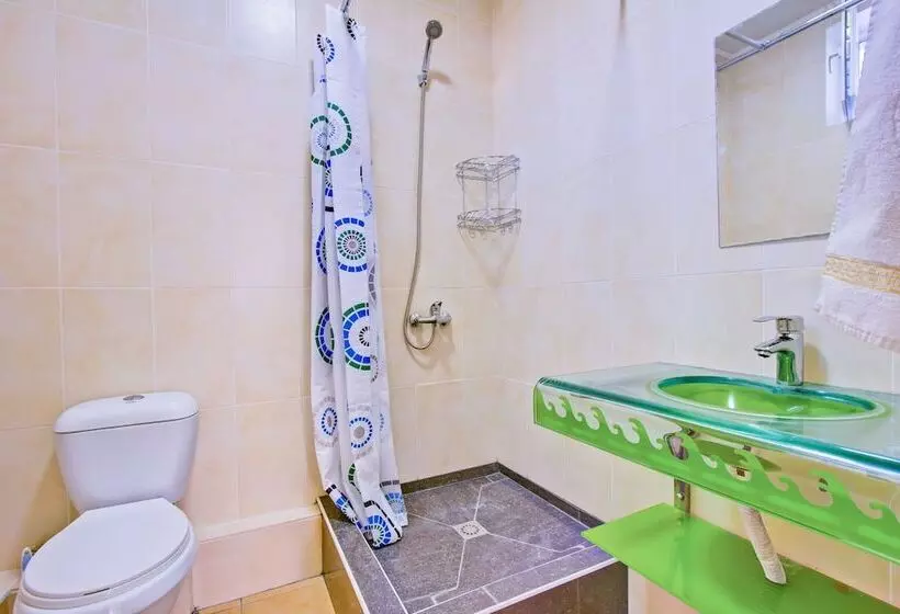 پانسیون Centre Hostel