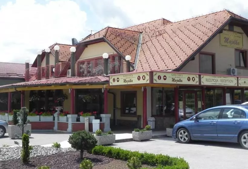 پانسیون Motel Majolka