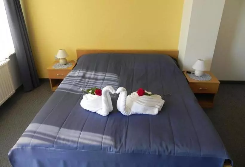 پانسیون Motel Majolka