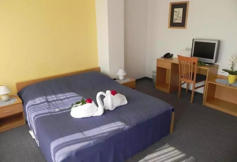 پانسیون Motel Majolka