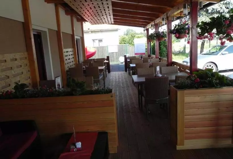پانسیون Motel Majolka