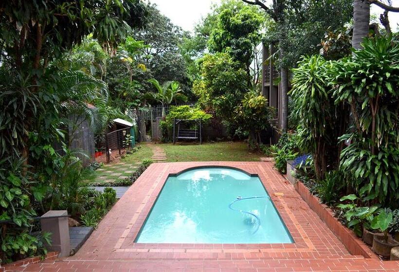 膳宿费 Laletsa Lodge