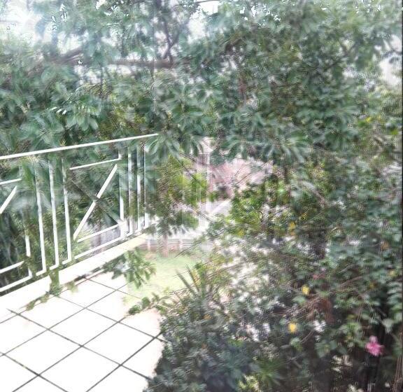 膳宿费 Laletsa Lodge