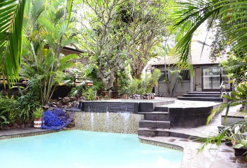 膳宿费 Laletsa Lodge