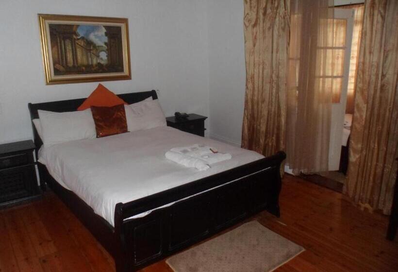 بنسيون Laletsa Lodge