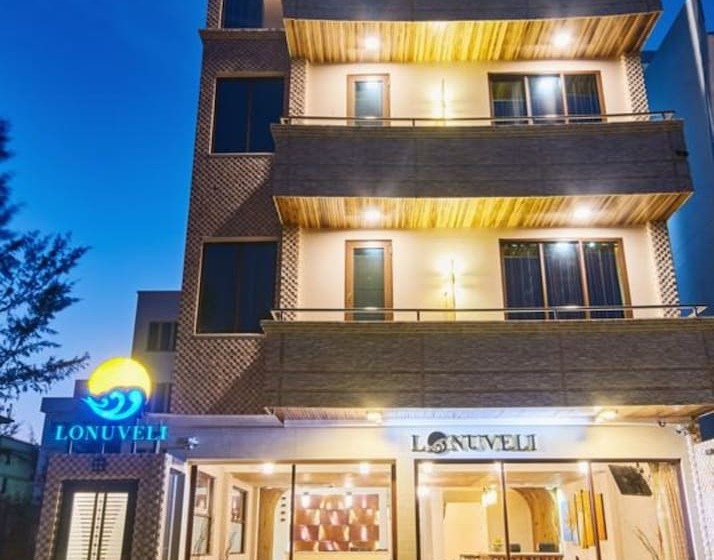 پانسیون Lonuveli