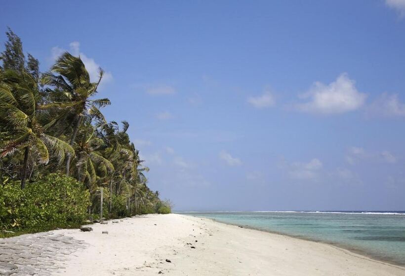 پانسیون Lonuveli