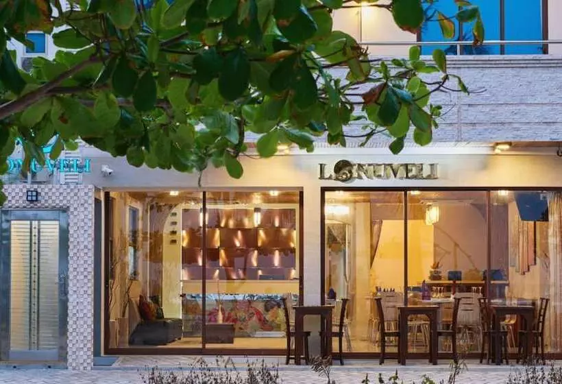 پانسیون Lonuveli