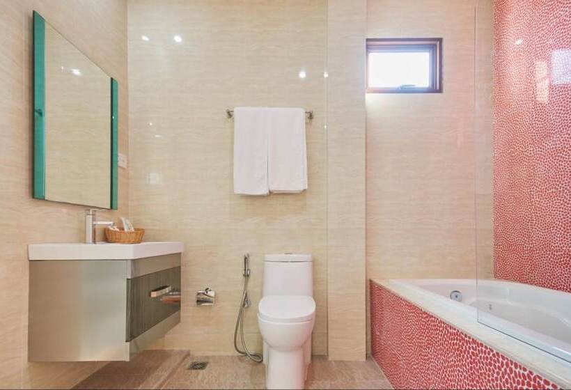 پانسیون Lonuveli