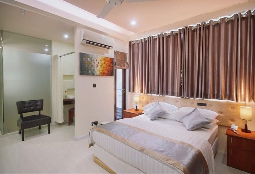 پانسیون Lonuveli