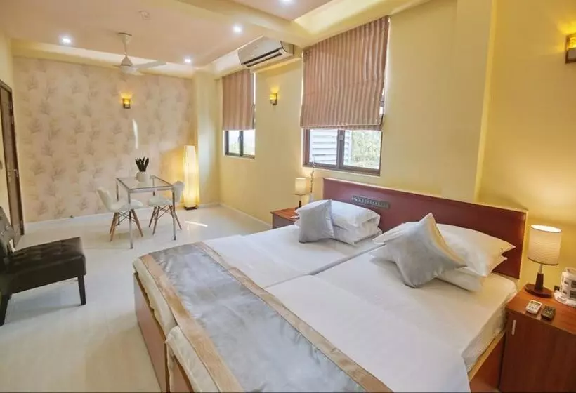 پانسیون Lonuveli