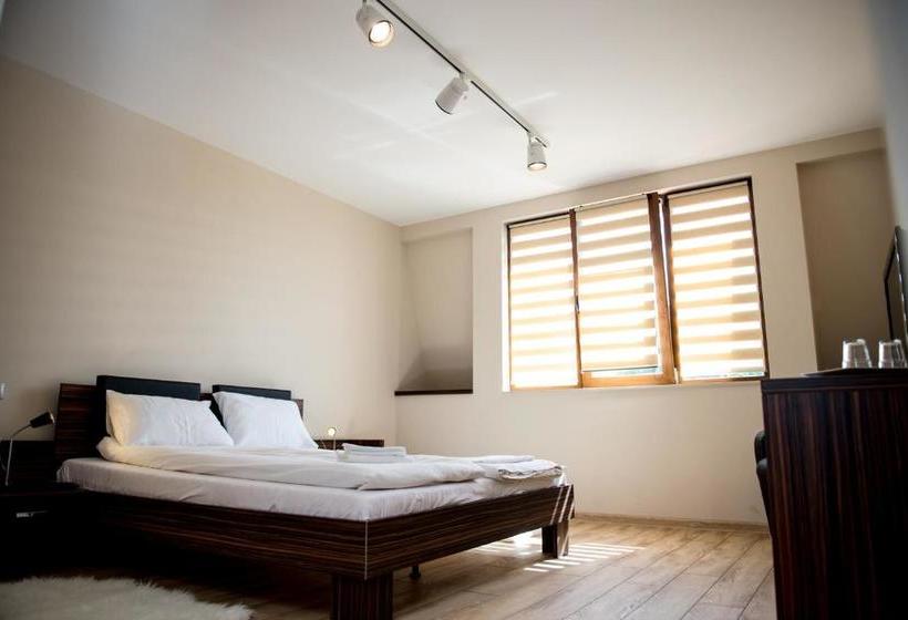 بنسيون Luxe Stay