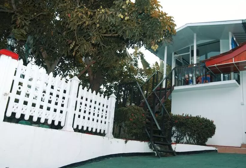 ペンション Villa Serenity   Jayavikumgama