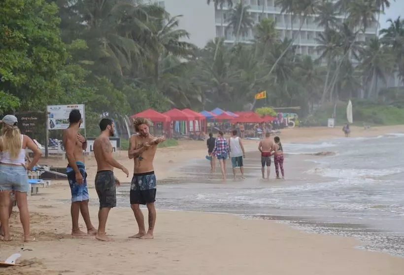 ペンション Villa Serenity   Jayavikumgama