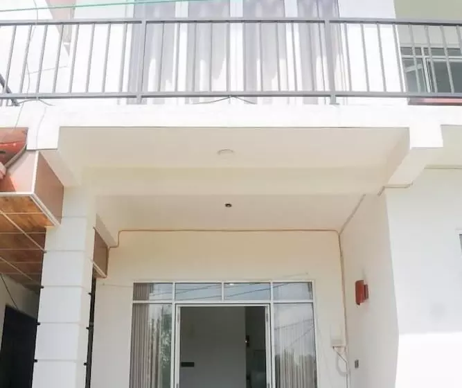 ペンション Villa Serenity   Jayavikumgama