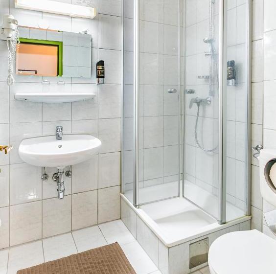 فندق صغير Gasthof Kranerwirt