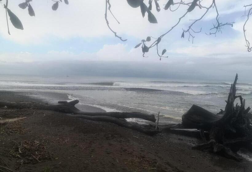 ペンション Hostel Antorchas