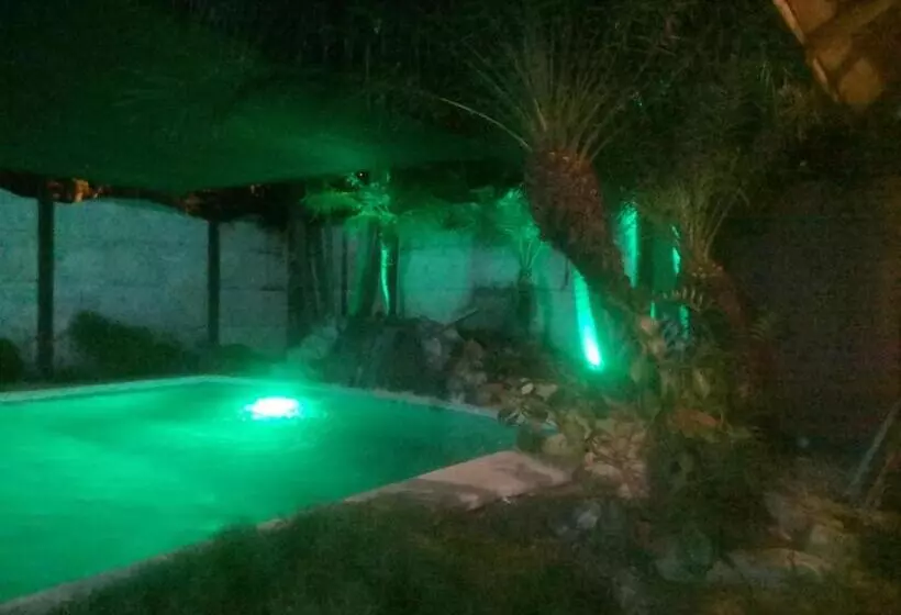 پانسیون Hostel Antorchas