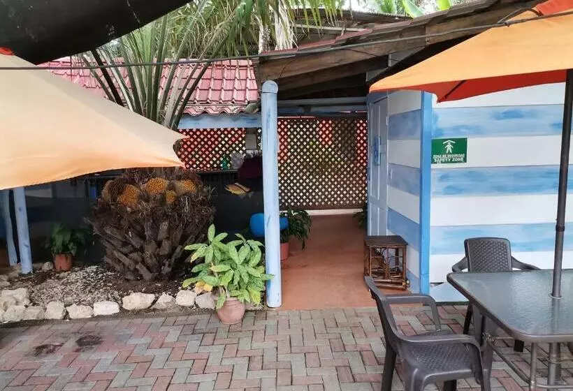 پانسیون Hostel Antorchas