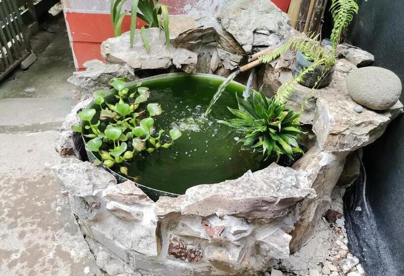 ペンション Hostel Antorchas