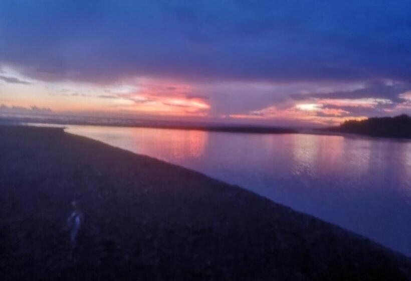 ペンション Hostel Antorchas