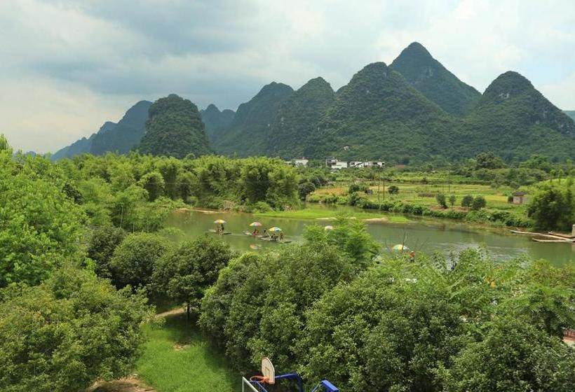 פנסיון Pier Encounter Inn