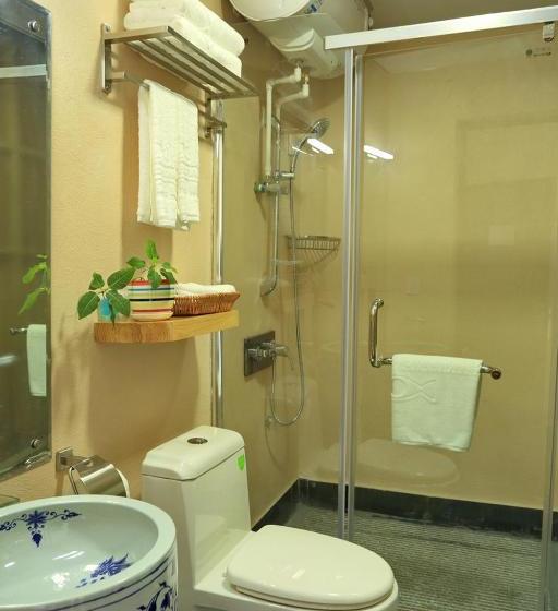 פנסיון Pier Encounter Inn