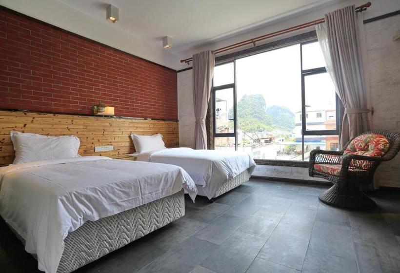 פנסיון Pier Encounter Inn