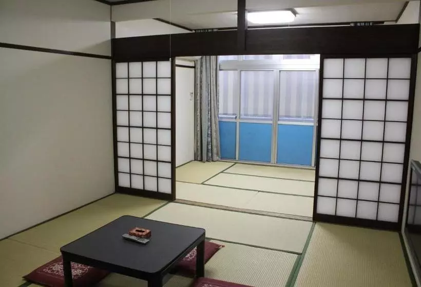 Pension Shirahama