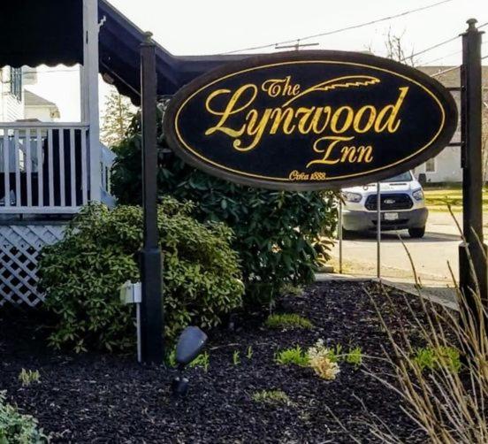 旅馆 The Lynwood Inn