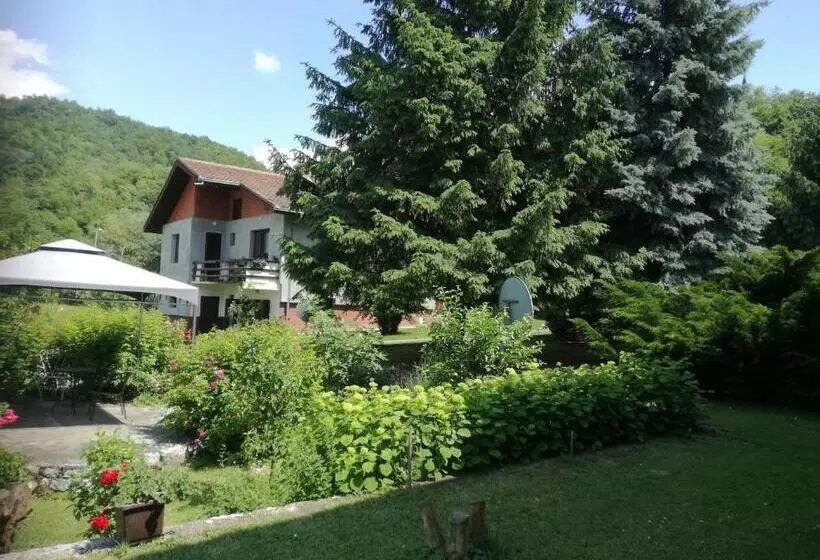 پانسیون Apartment Dedine Golubac