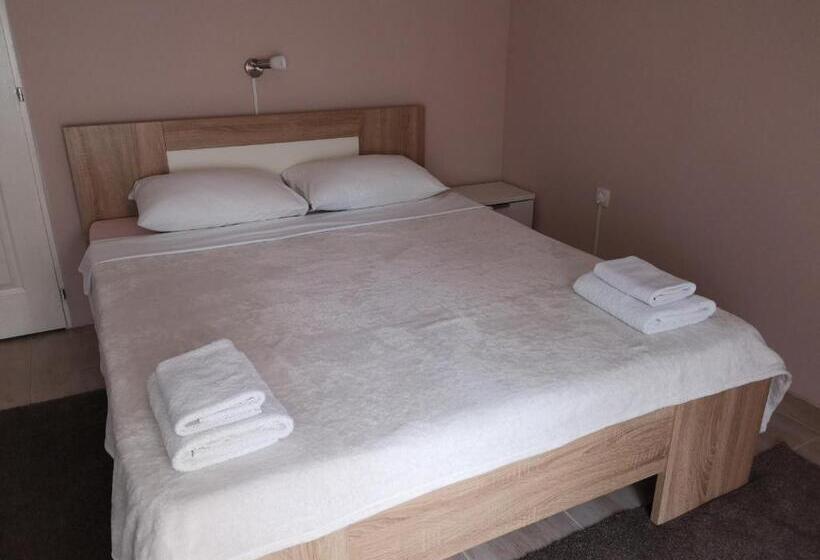 پانسیون Apartment Dedine Golubac