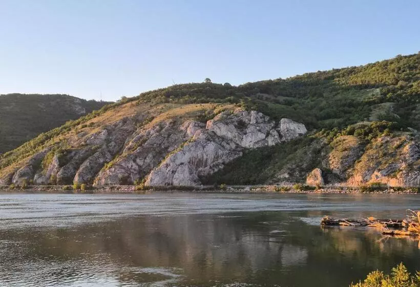 پانسیون Apartment Dedine Golubac