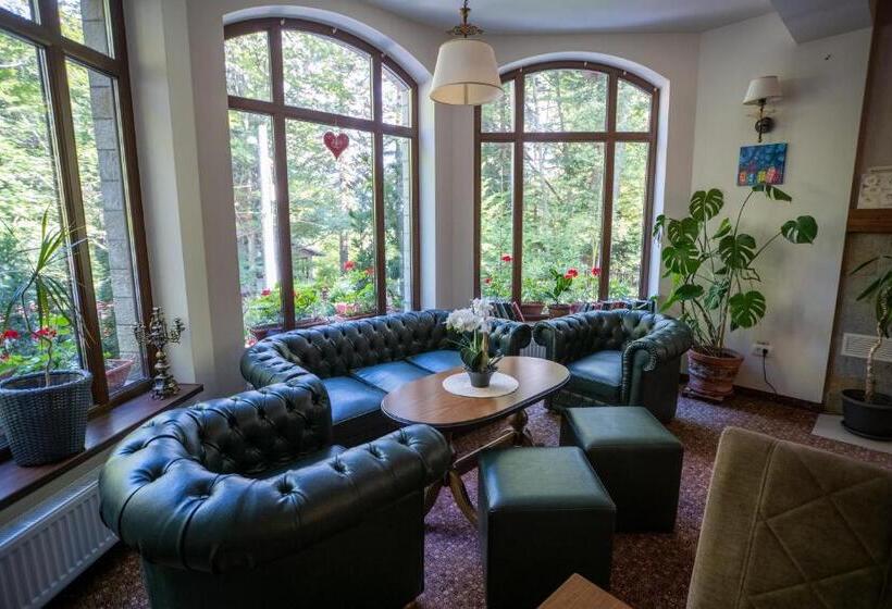 بنسيون Opus Villa