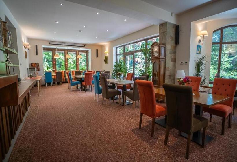 بنسيون Opus Villa