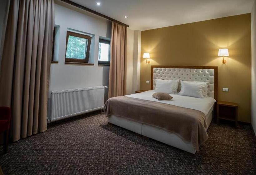 بنسيون Opus Villa