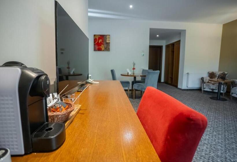 بنسيون Opus Villa